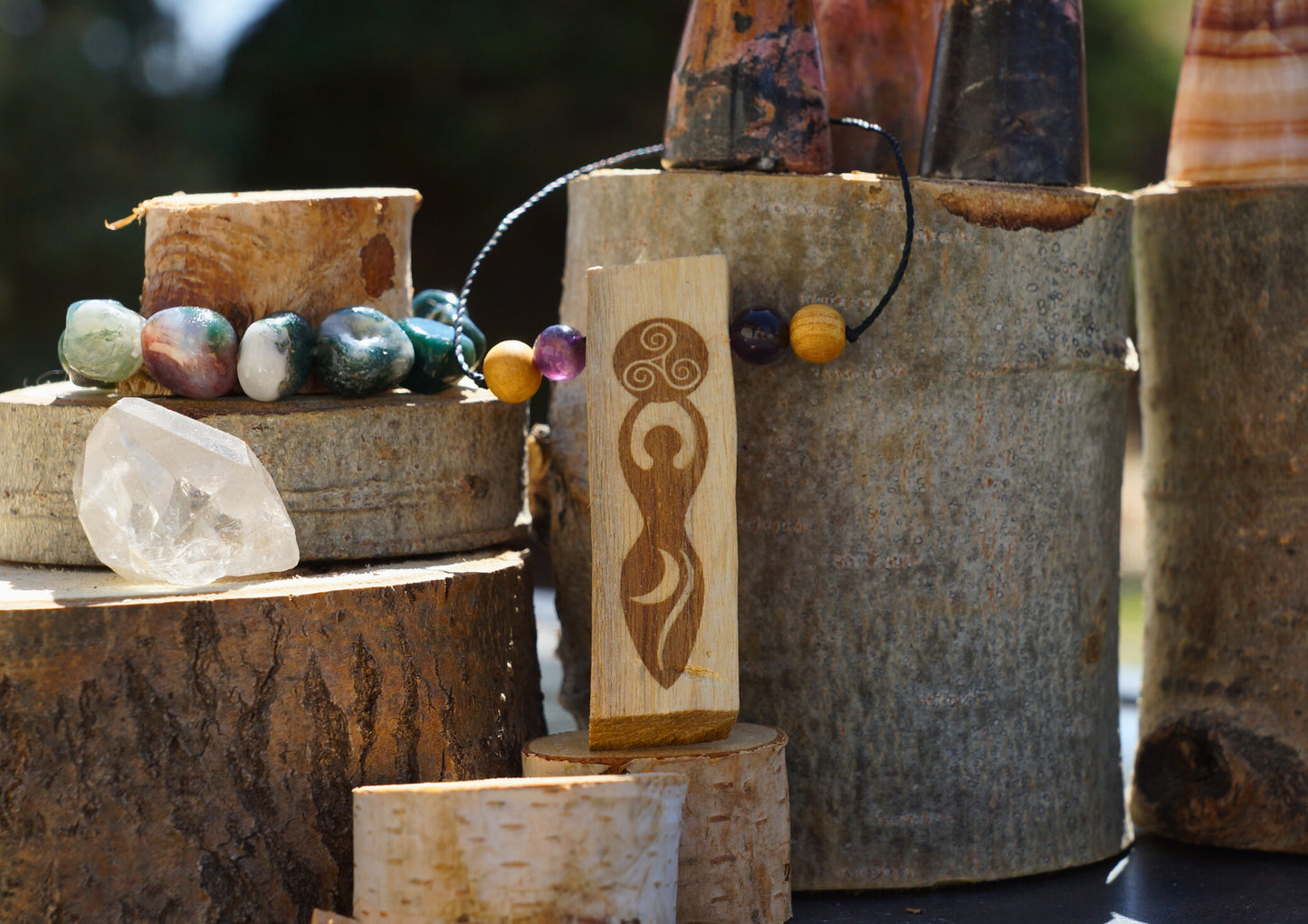 PALO SANTO GODDESS NECKLACE with AMETHYST