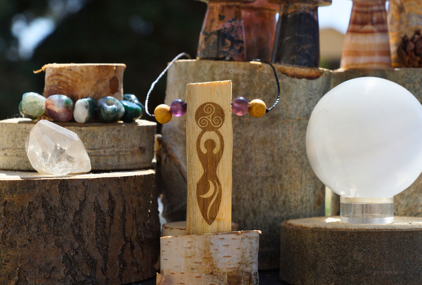 PALO SANTO GODDESS NECKLACE with AMETHYST