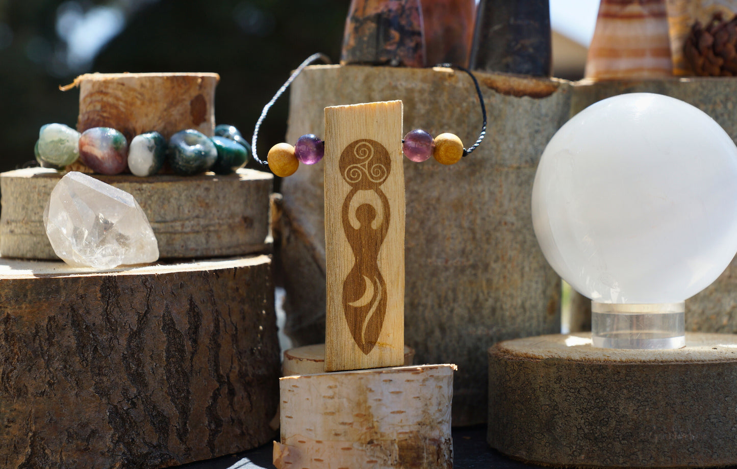 PALO SANTO GODDESS NECKLACE with AMETHYST