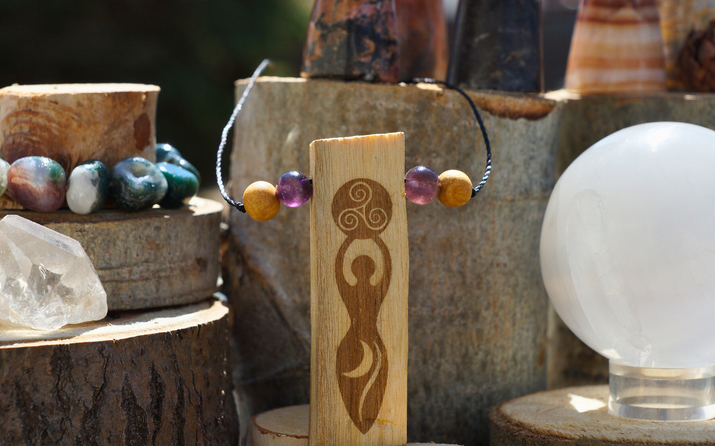 PALO SANTO GODDESS NECKLACE with AMETHYST