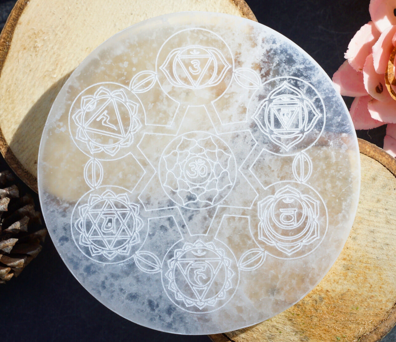 SELENITE CHARGING PLATES & CRYSTAL GRIDS