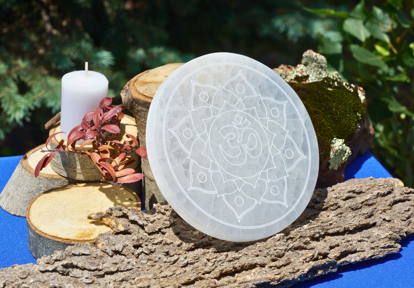 SELENITE CHARGING PLATES & CRYSTAL GRIDS