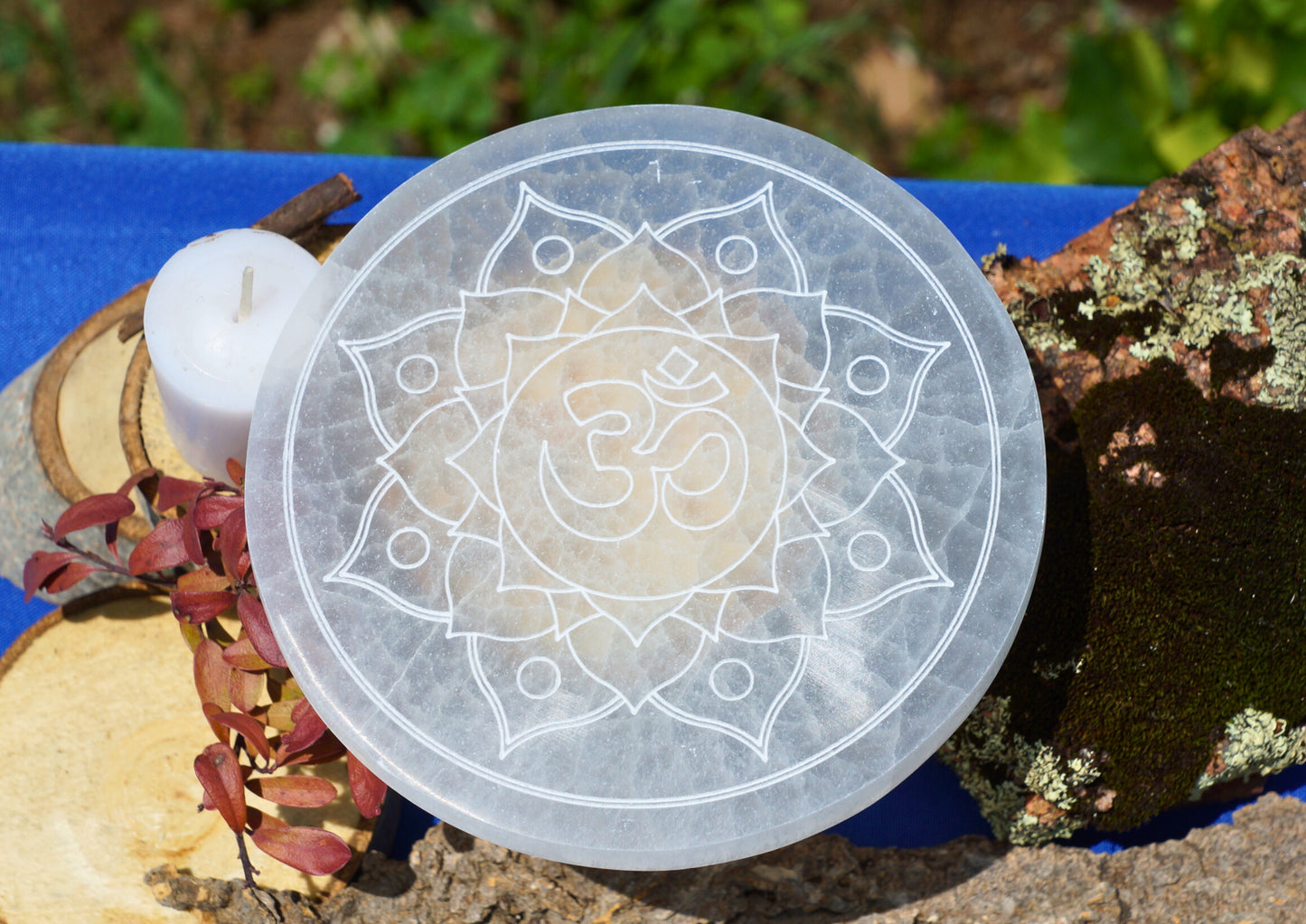 SELENITE CHARGING PLATES & CRYSTAL GRIDS