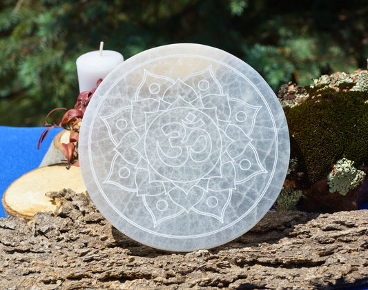 SELENITE CHARGING PLATES & CRYSTAL GRIDS