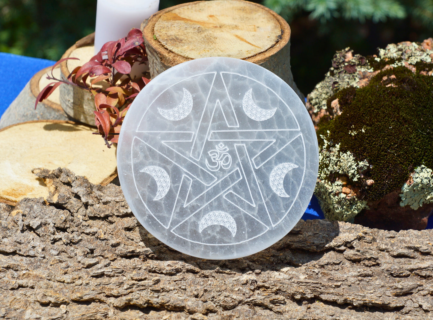 SELENITE CHARGING PLATES & CRYSTAL GRIDS