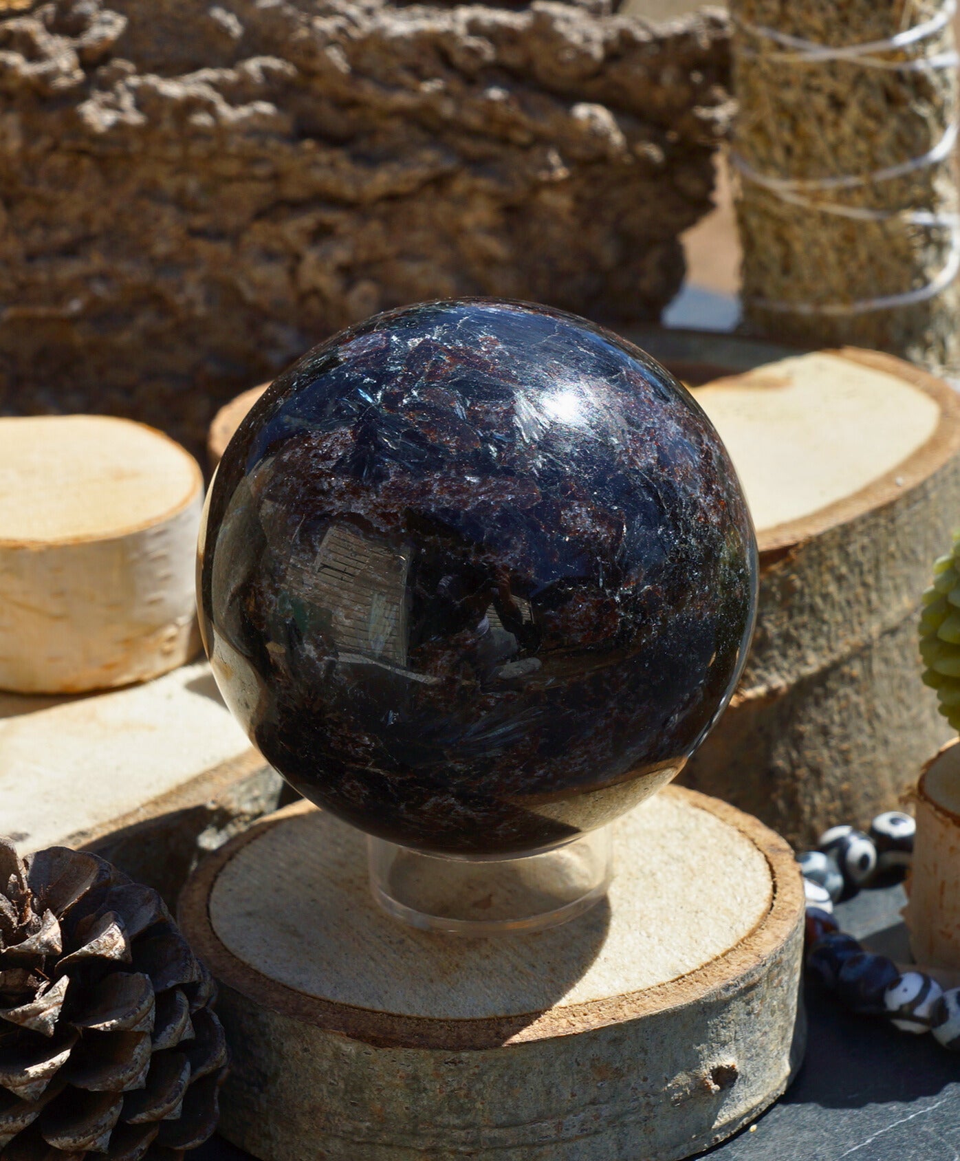 ARFVEDSONITE SPHERE