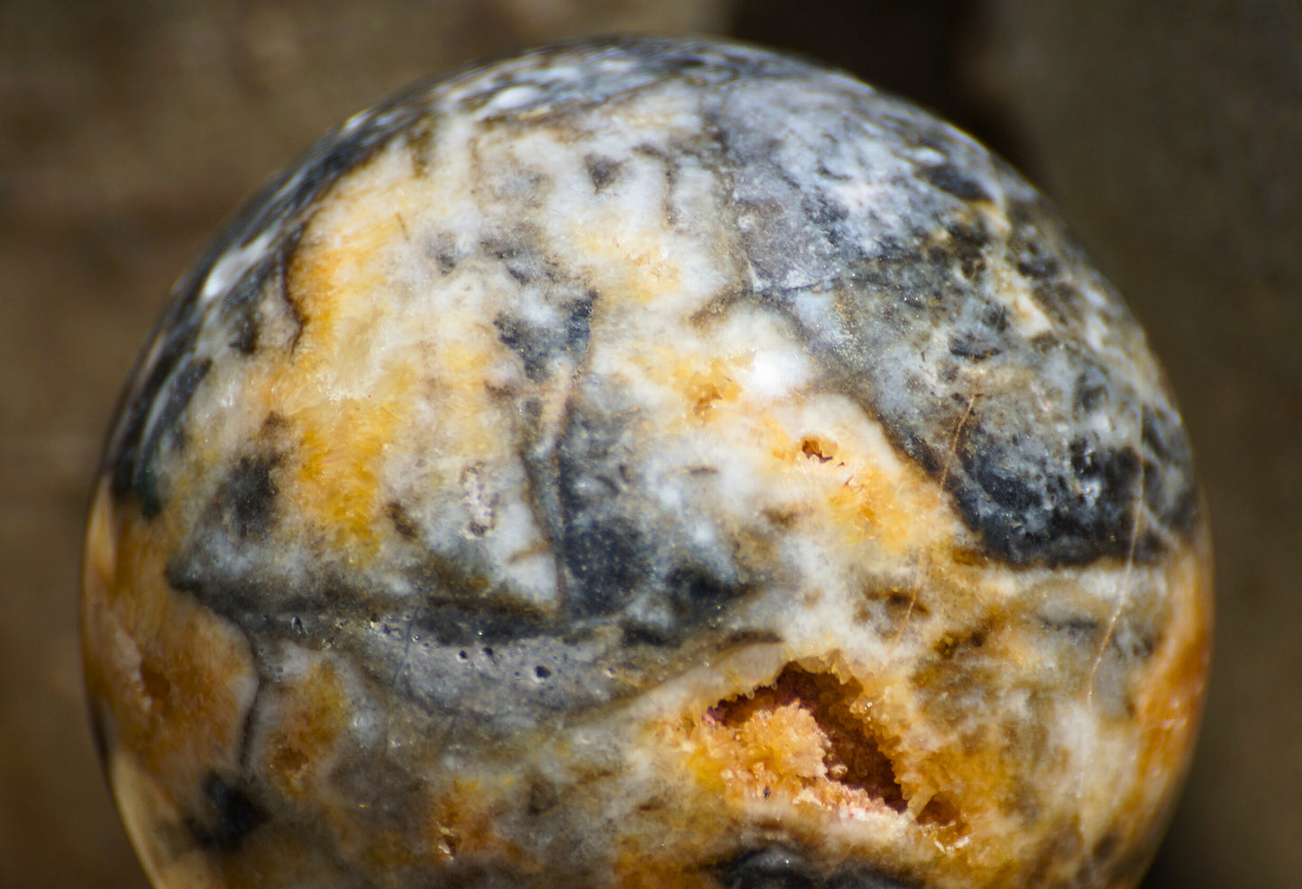 BUMBLEBEE JASPER SPHERE (druzy)
