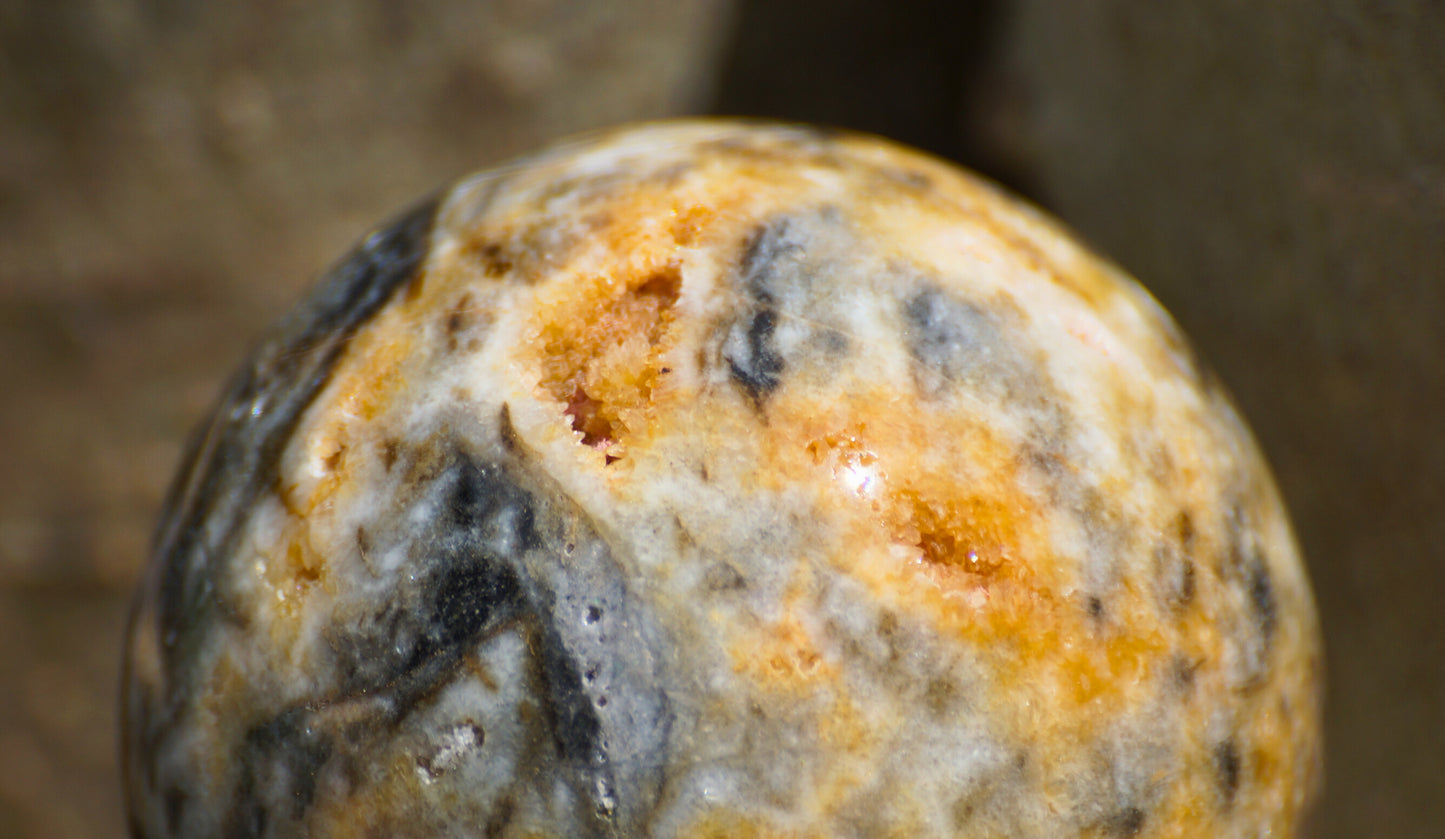 BUMBLEBEE JASPER SPHERE (druzy)