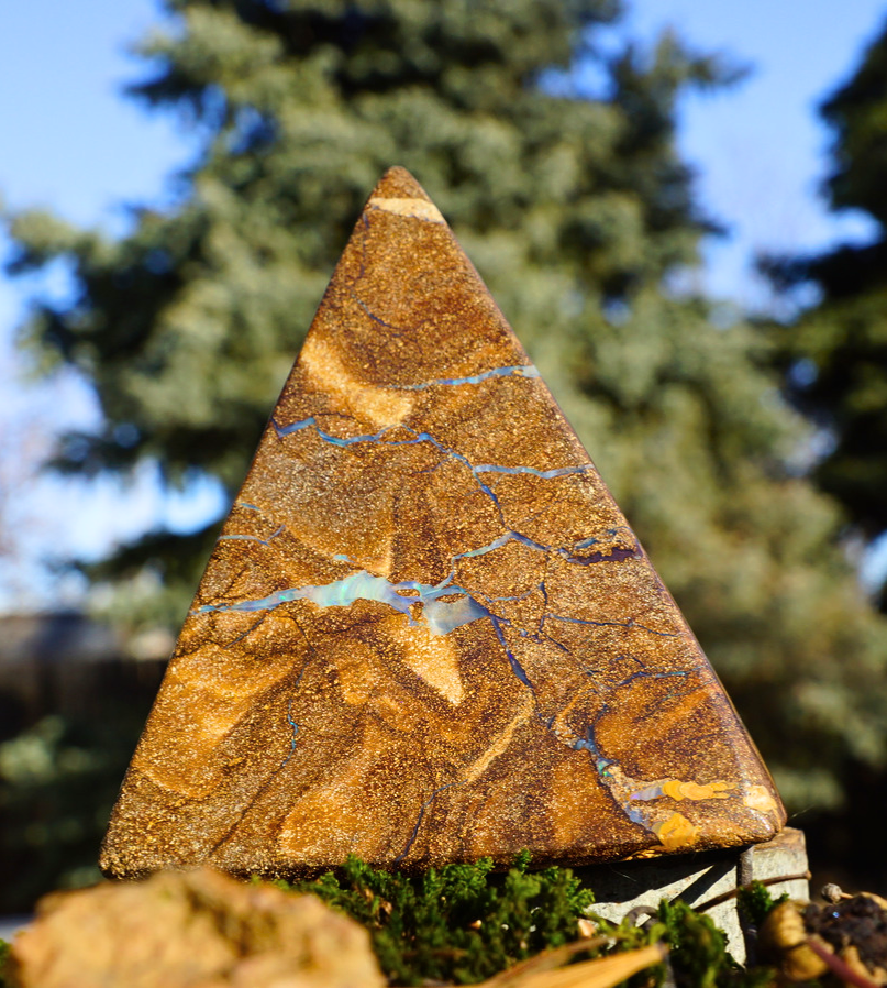 BOULDER OPAL PYRAMID