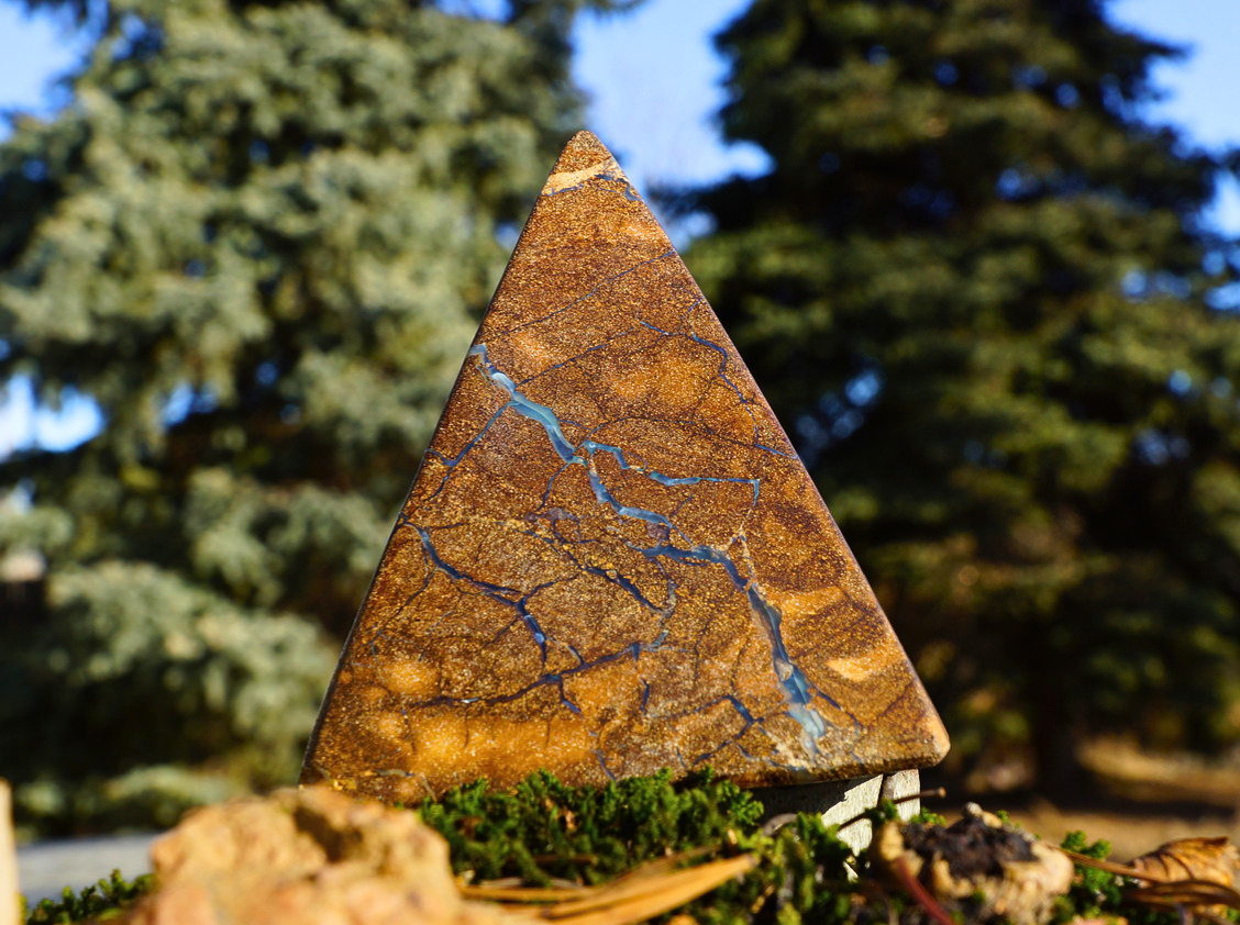 BOULDER OPAL PYRAMID
