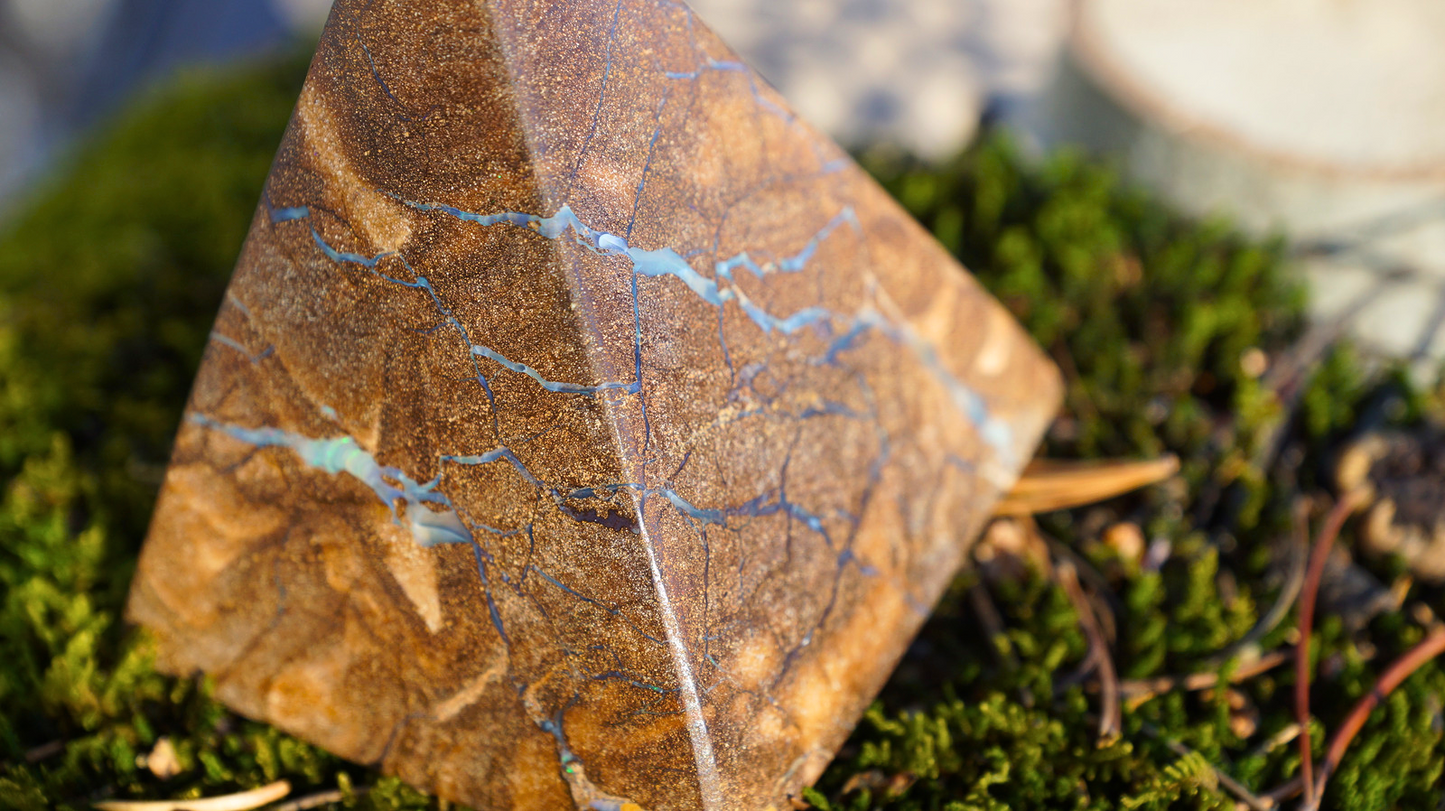 BOULDER OPAL PYRAMID