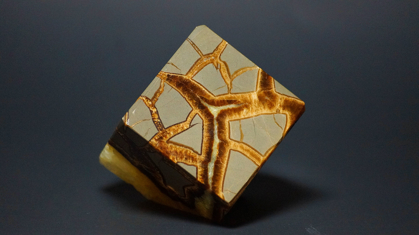 Septarian Cube