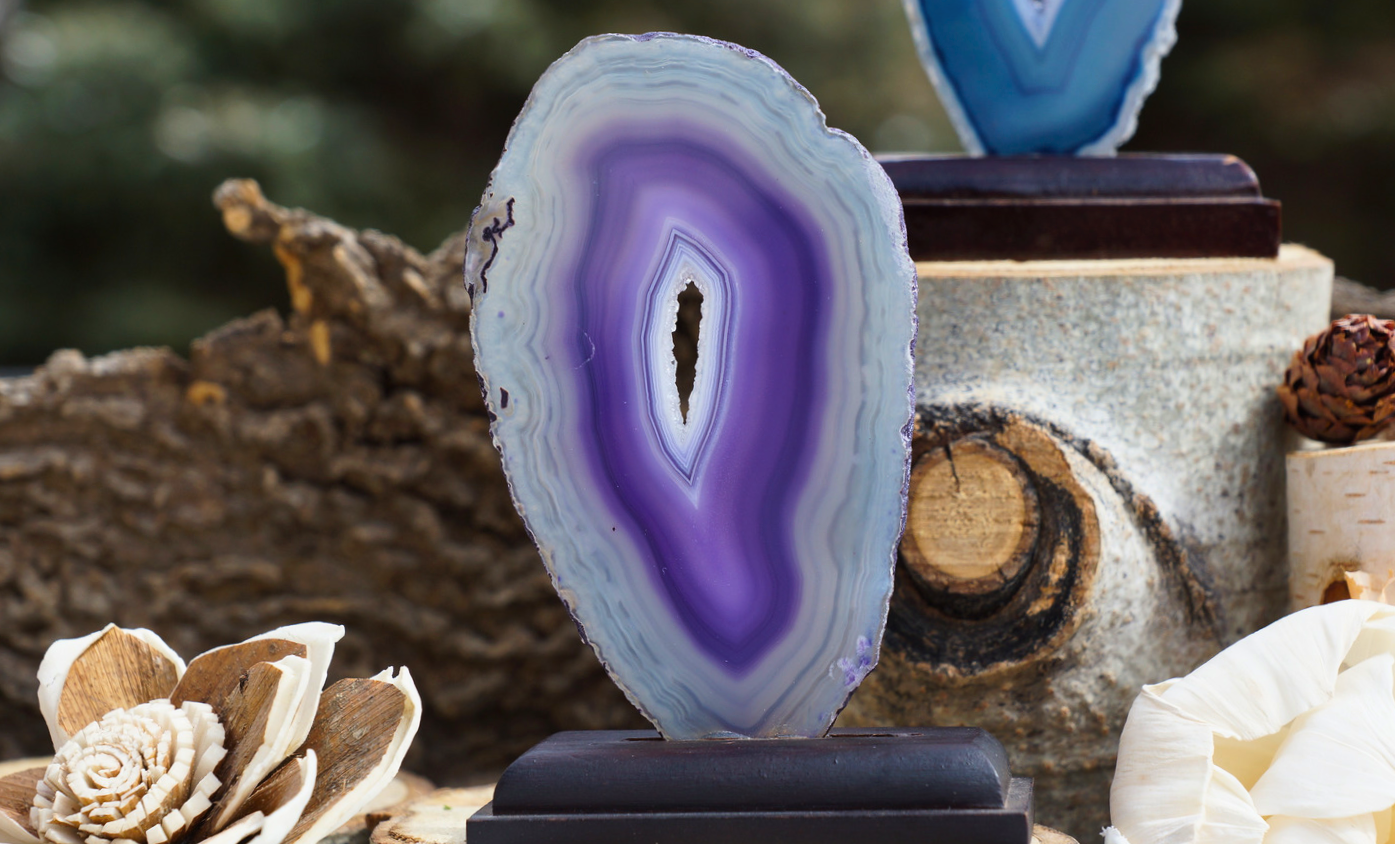 AGATE SLICE ON STAND