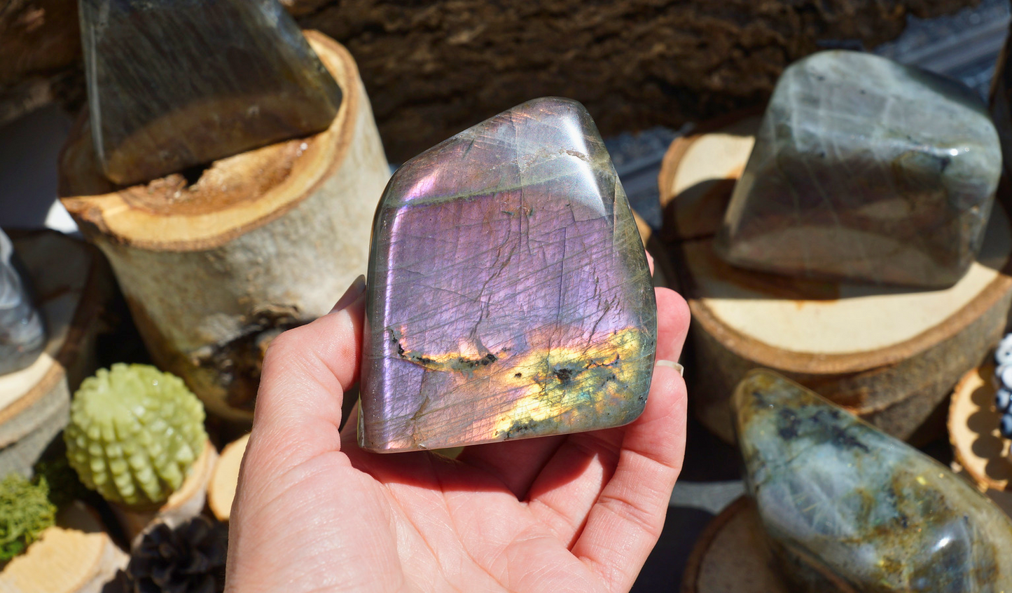 PURPLE LABRADORITE