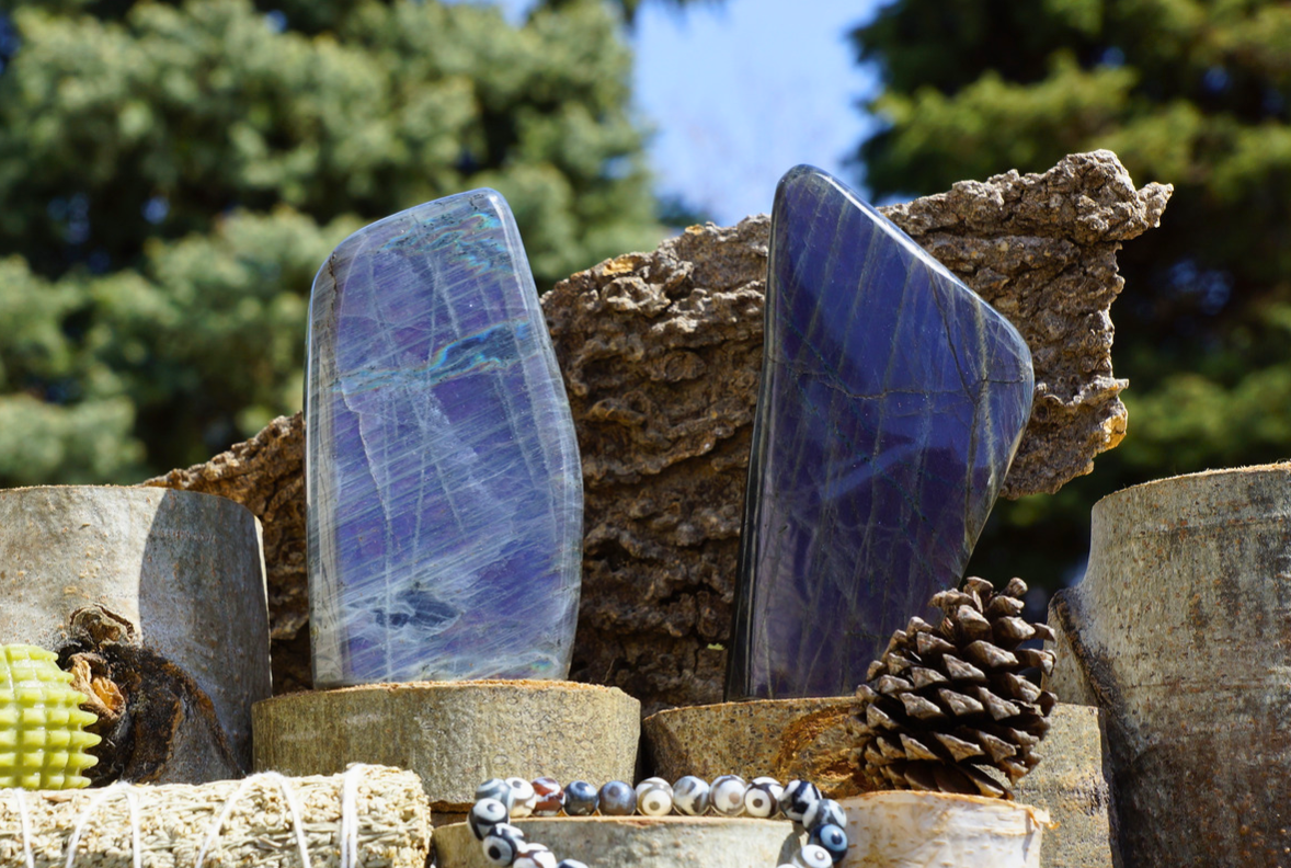 PURPLE LABRADORITE