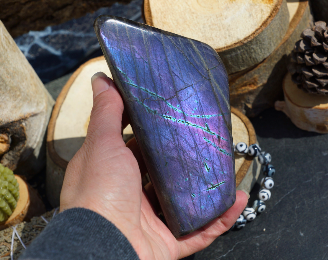 PURPLE LABRADORITE