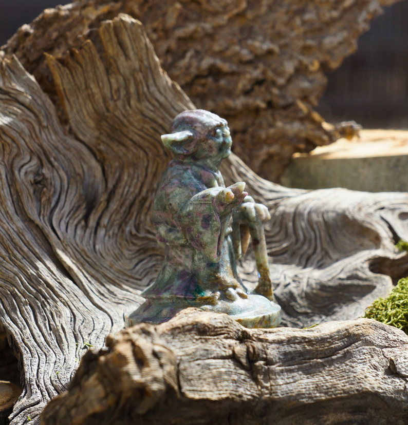 YODA RUBY IN FUCHSITE