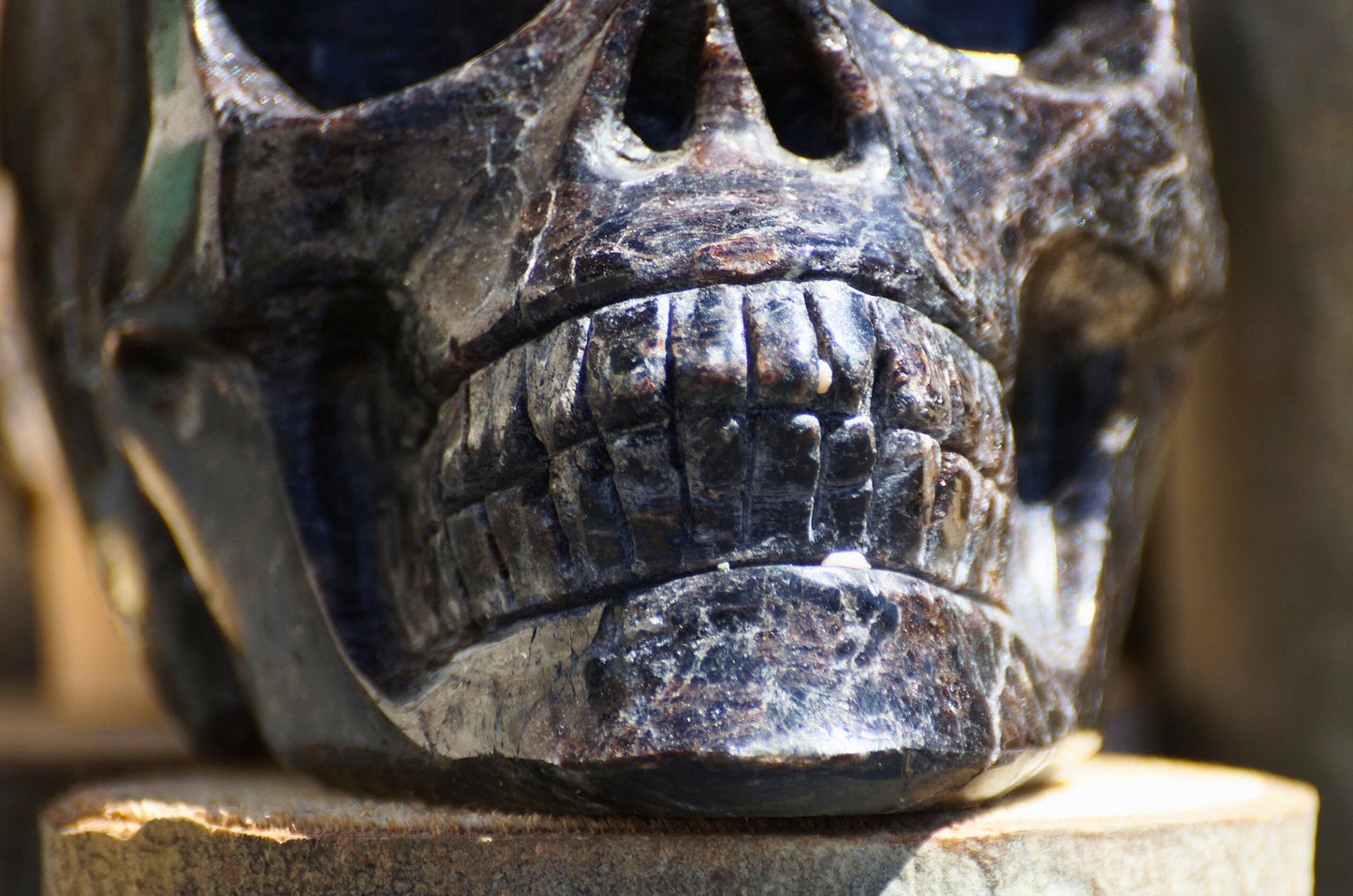 ARFVEDSONITE SKULL