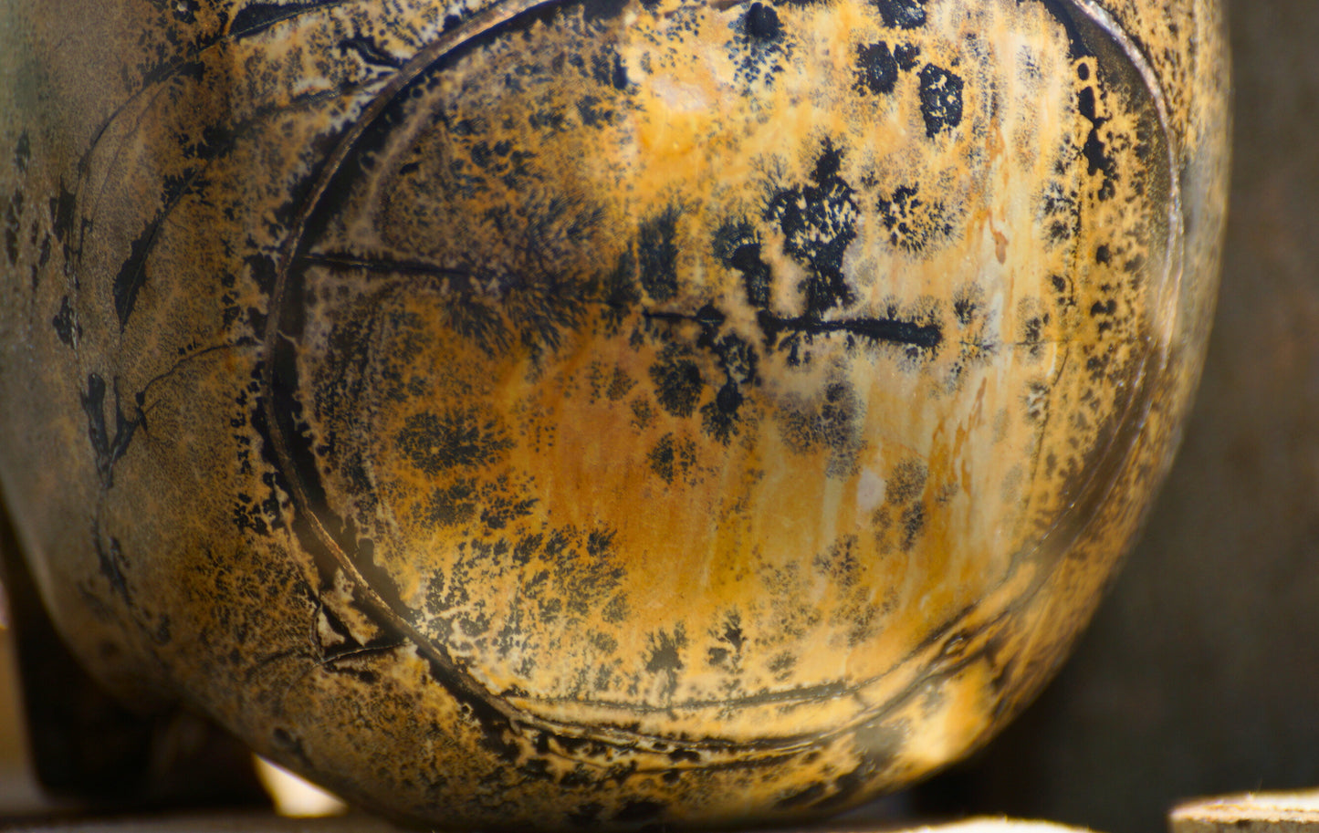 DENDRITIC PICTURE JASPER SKULL