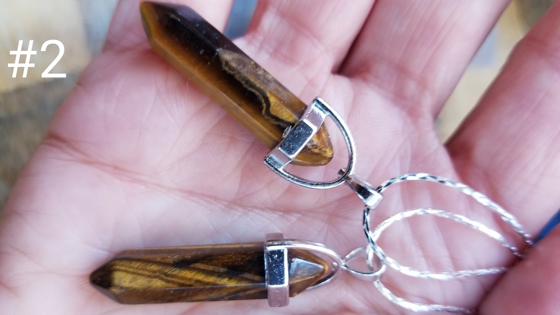 tiger's eye will vary from one pendent yo the next