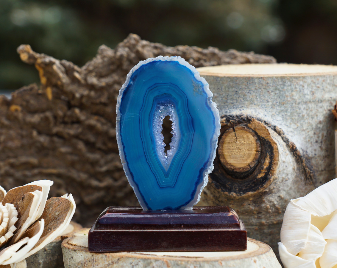 AGATE SLICE ON STAND